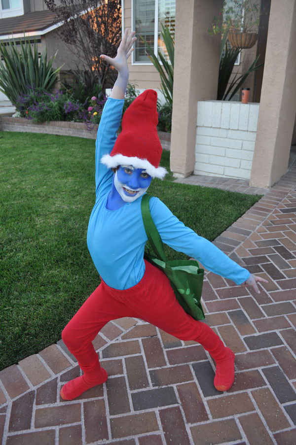 Smurf Costume DIY
 Easy Homemade Costume Ideas