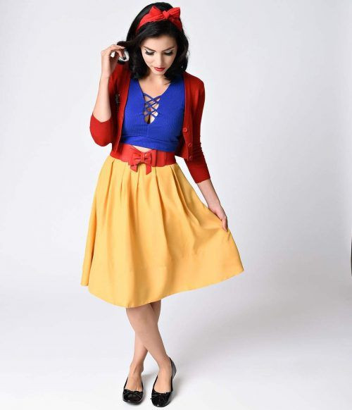 Snow White Costumes DIY
 25 best ideas about Snow white costume on Pinterest