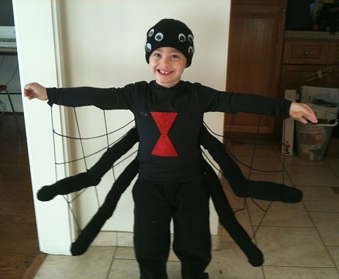 Spider Costume DIY
 kids spider costume halloween costumes