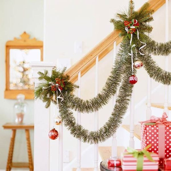 Staircase Christmas Decorating Ideas
 Decorate The Stairs For Christmas – 30 Beautiful Ideas