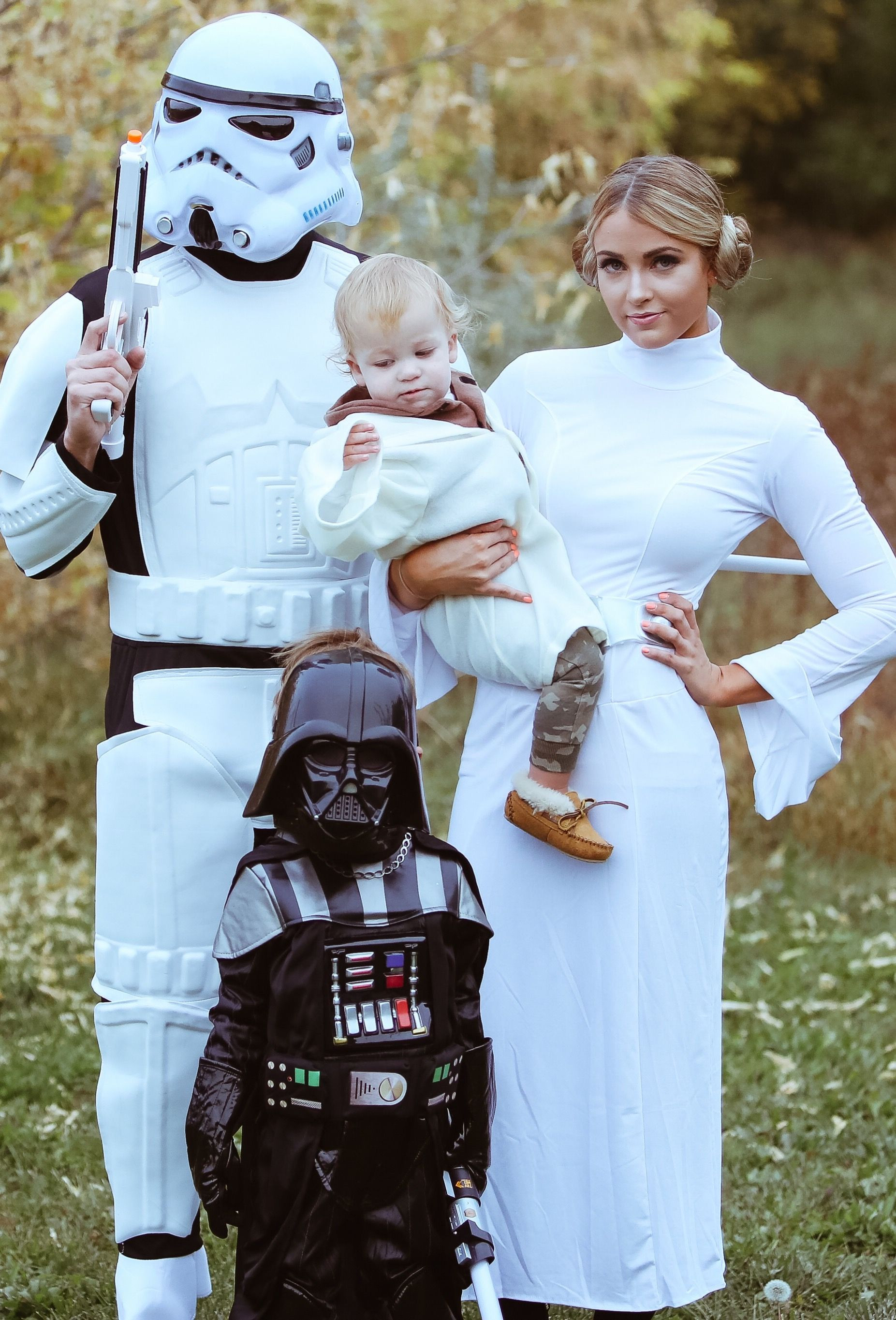 Star Wars DIY Costumes
 Star Wars costume Cara Loren Pinterest