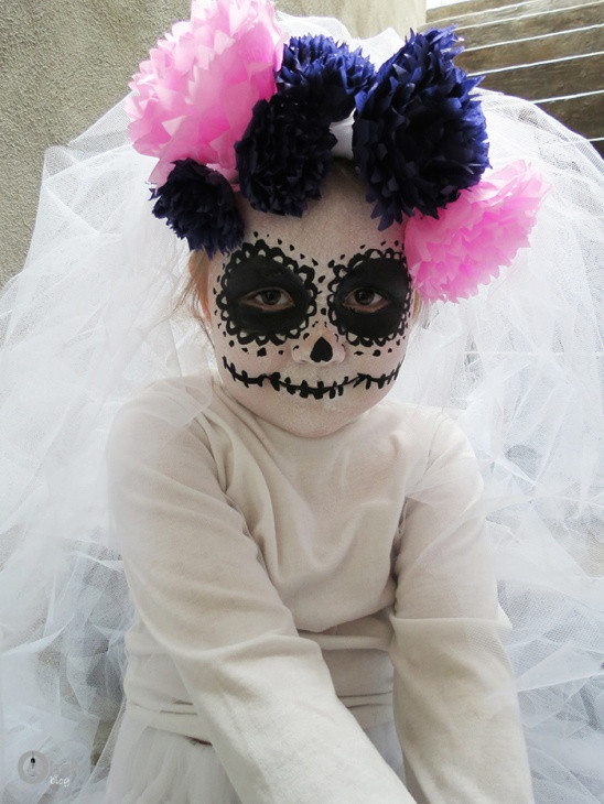 Sugar Skull Costume DIY
 Sugar skull bride Halloween costume by Ama Ryllis