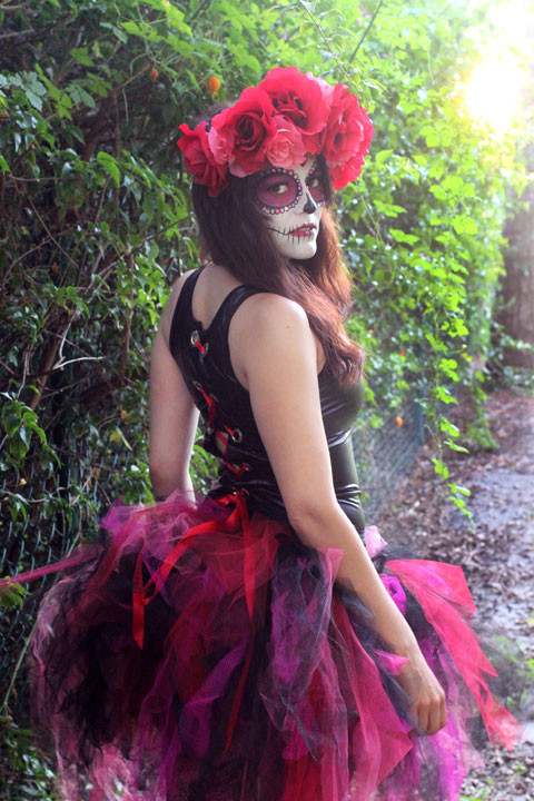 Sugar Skull Costume DIY
 Sugar Skull Makeup Look