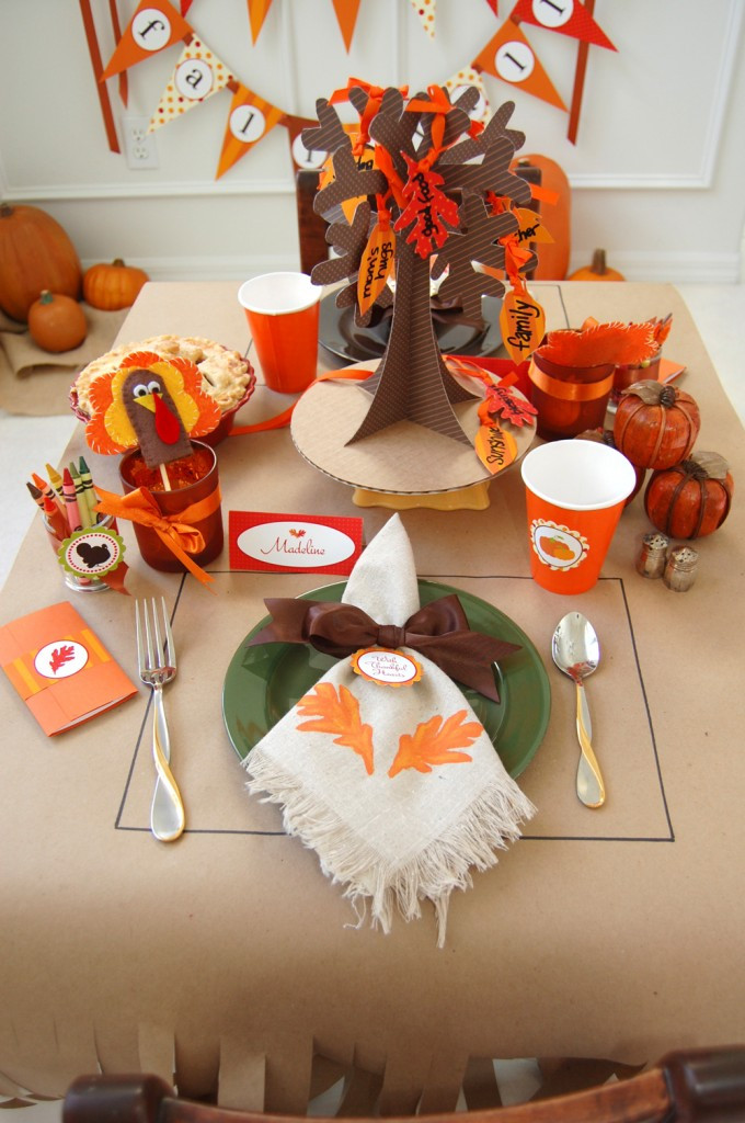 Table Decorations For Thanksgiving
 16 Thanksgiving Table Ideas table setting
