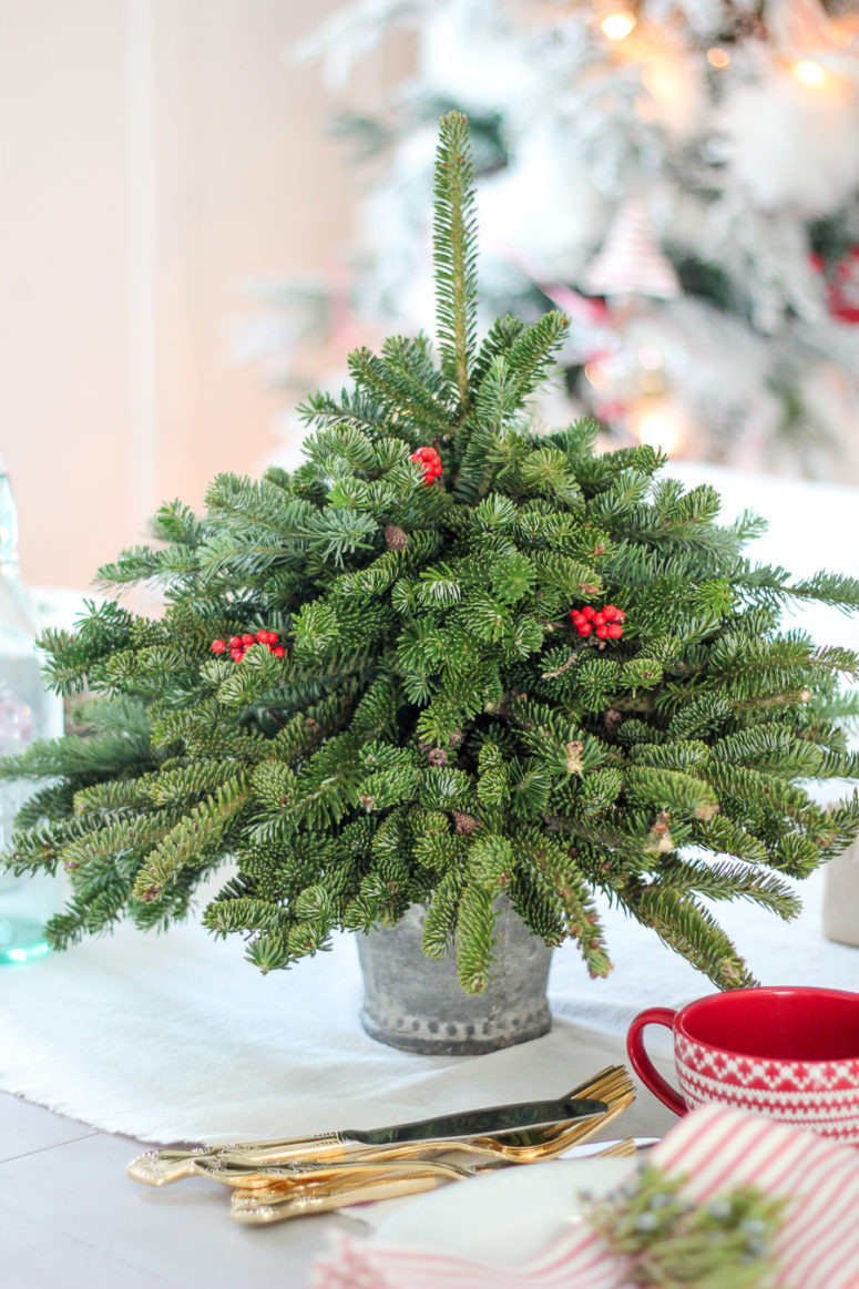 Table Top Christmas Tree
 14 DIY Tabletop Christmas Trees That Excite Shelterness