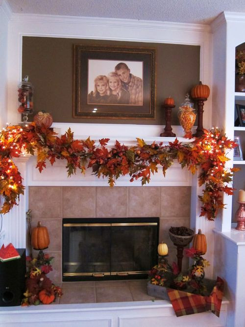 Thanksgiving Fireplace Decor
 26 Cozy Fall Décor Ideas With Lights Shelterness