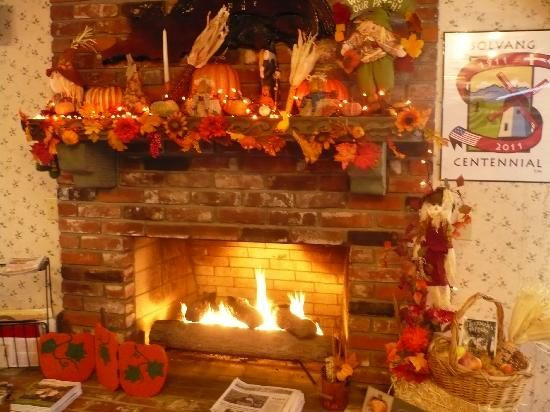 Thanksgiving Fireplace Decor
 17 Best images about Thanksgiving Fall Fireplace Ideas on