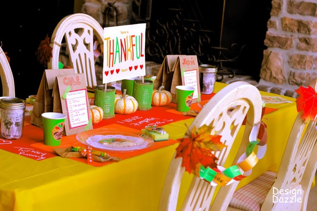 Thanksgiving Kids Table
 Thanksgiving Kids Table 25 Crafts Activities and Games