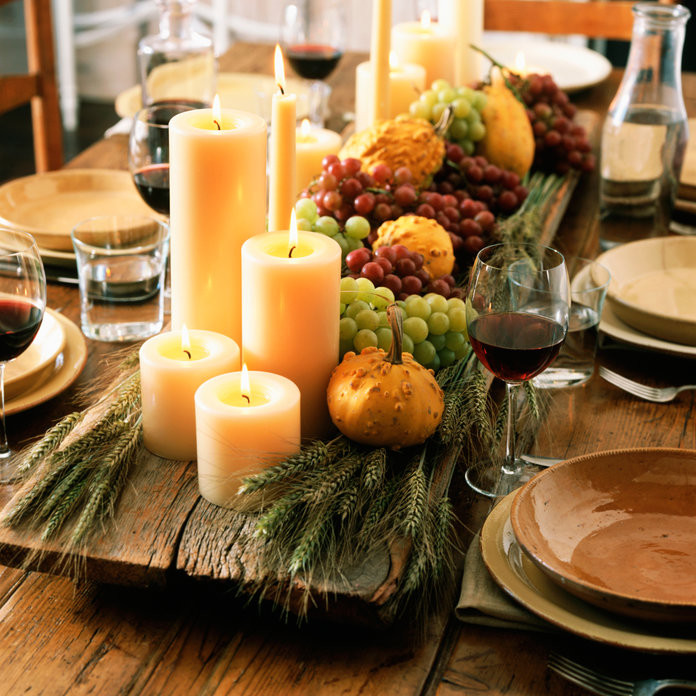 Thanksgiving Table Decorations
 12 Rustic Chic Thanksgiving Decorations Under $25