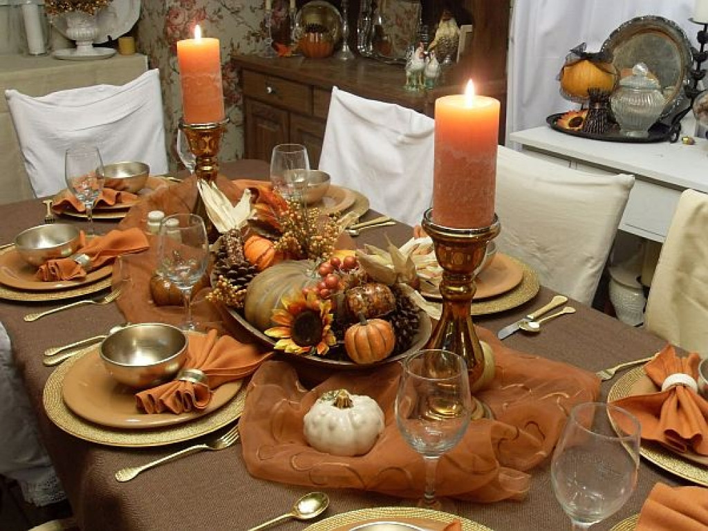 Thanksgiving Table Decorations Pinterest
 Diy farmhouse style rustic dinner table fall home decor