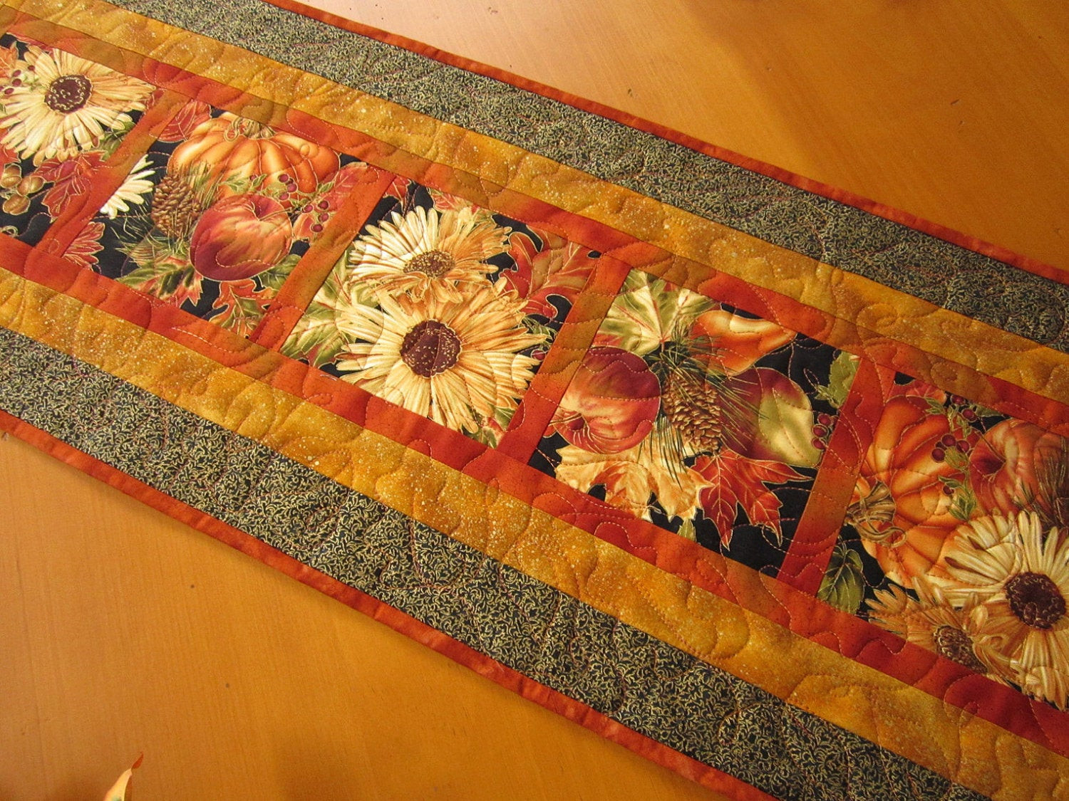 Thanksgiving Table Runner
 Thanksgiving Table Runner Fall Harvest by PatchworkMountain