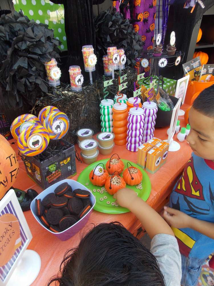 Toddler Halloween Birthday Party Ideas
 Halloween party for kids Halloween Party Ideas