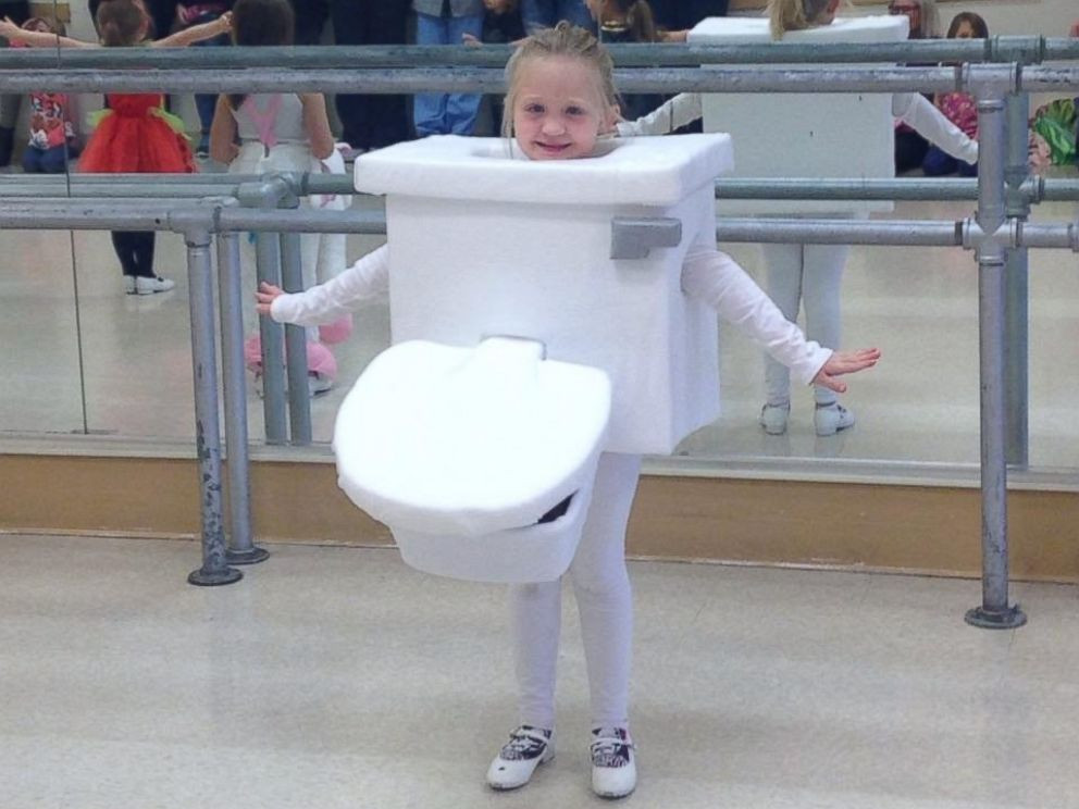 Toilet Costume Halloween
 Little Girl Wins Game of Thrones With Homemade Toilet