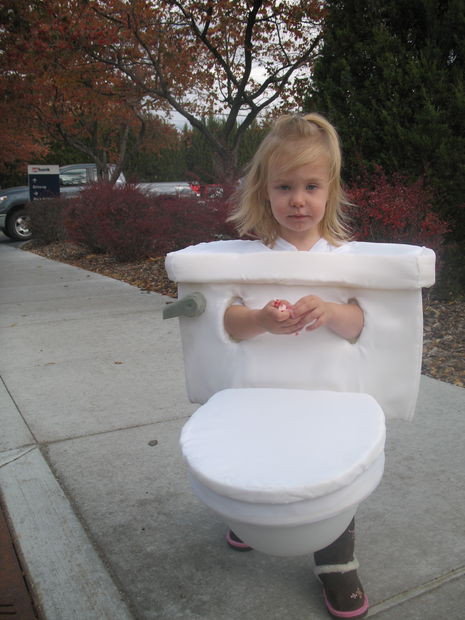 Toilet Halloween Costumes
 Ultimate Instructable Costume Resource