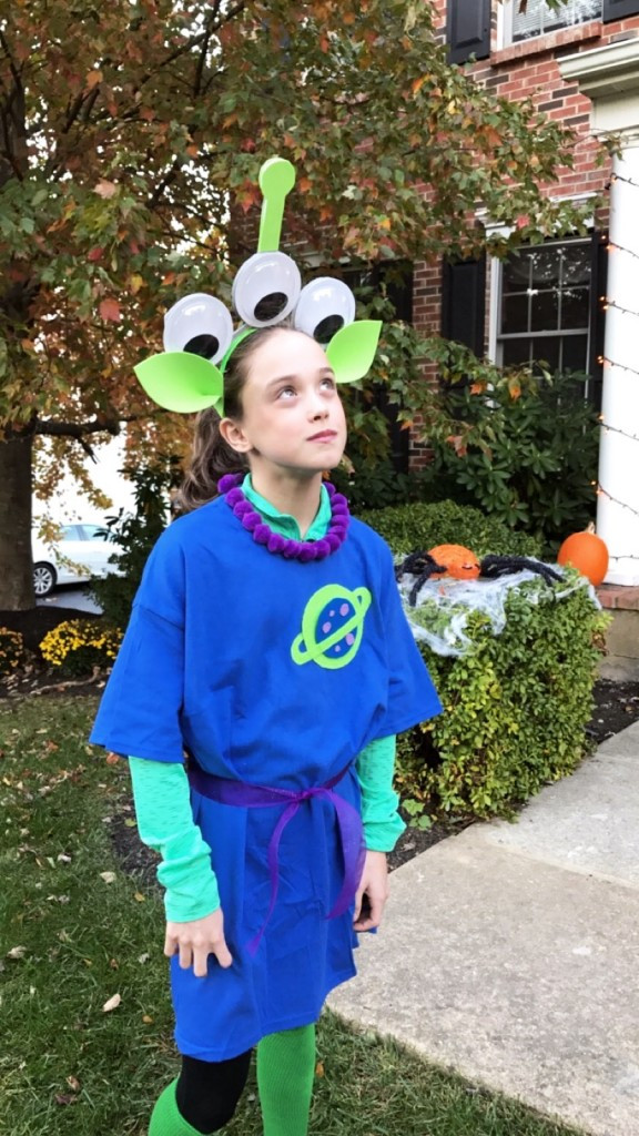 Toy Story Alien Costume DIY
 How to Make a DIY Toy Story Alien Costume ToyStoryLand