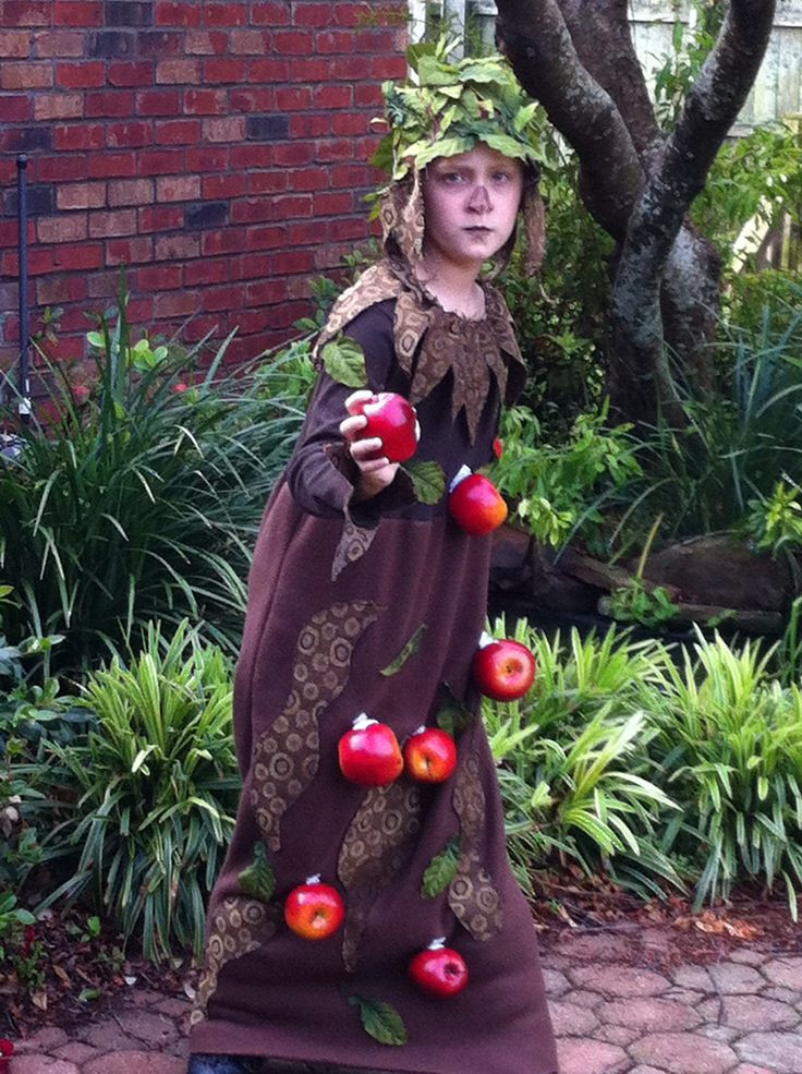 Tree Costume DIY
 25 best ideas about Tree costume on Pinterest