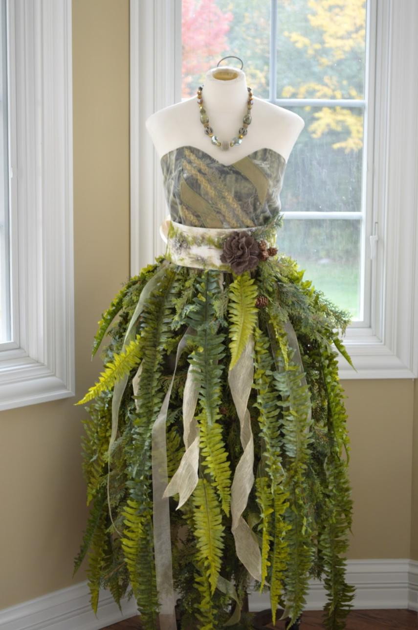 Tree Costume DIY
 DIY Mannequin Christmas Tree – 9 Dress Form Tutorials Free
