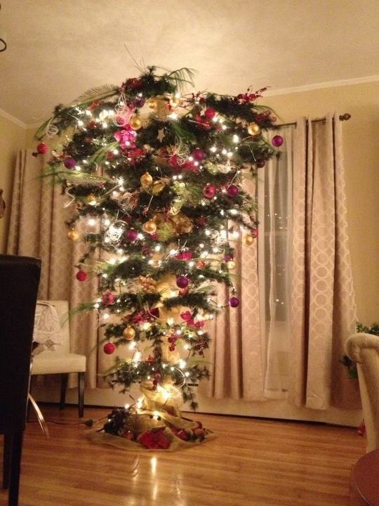 Upside Down Christmas Tree DIY
 27 best Upside Down Christmas Tree images on Pinterest