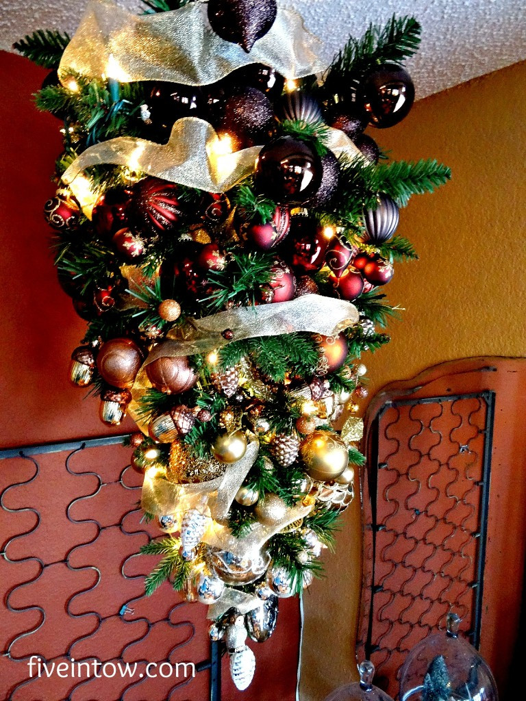 Upside Down Christmas Tree DIY
 Simply Homemade Inverted Christmas Tree Kristen Anne Glover