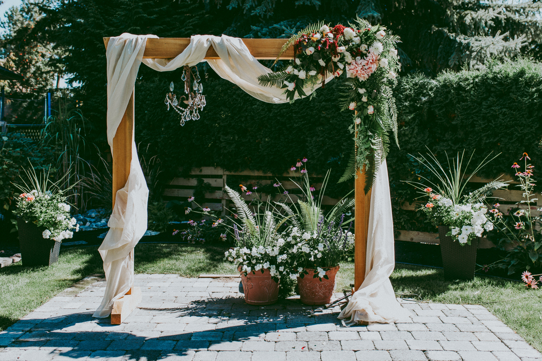 Wedding Arch DIY
 15 DIY Wedding Arches To Highlight Your Ceremony With