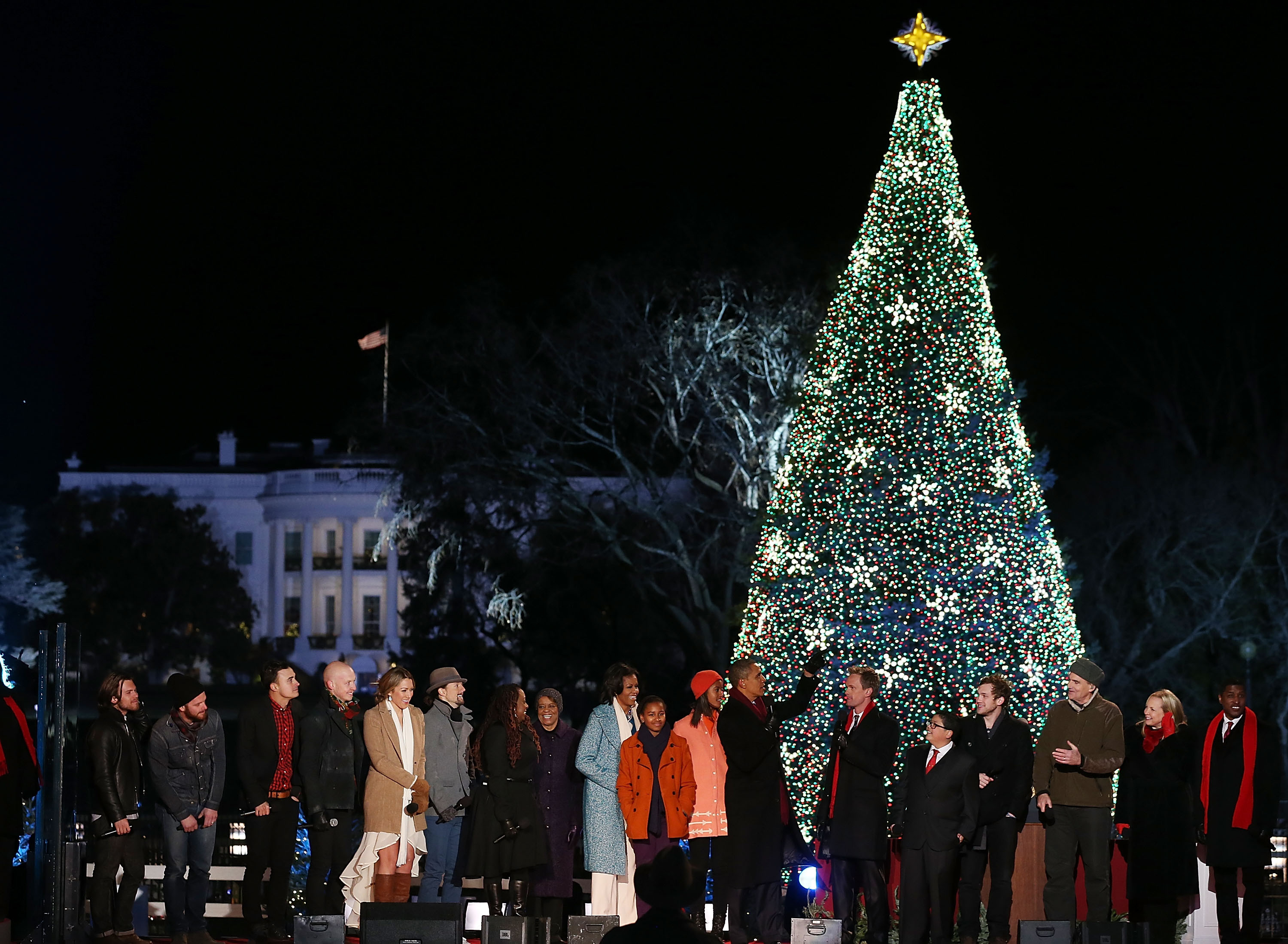 White House Christmas Tree Lighting
 Obama Family Lights the White House Christmas Tree AOL News