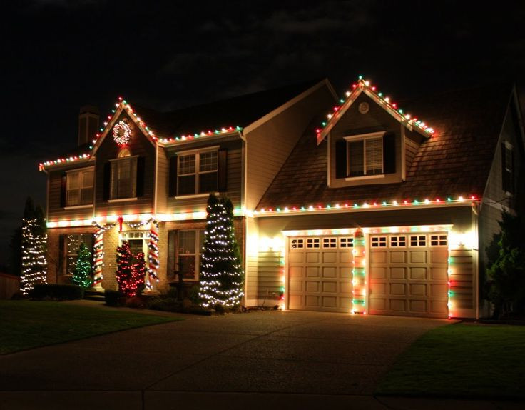 Whole House Christmas Lighting
 1000 ideas about Christmas House Lights on Pinterest