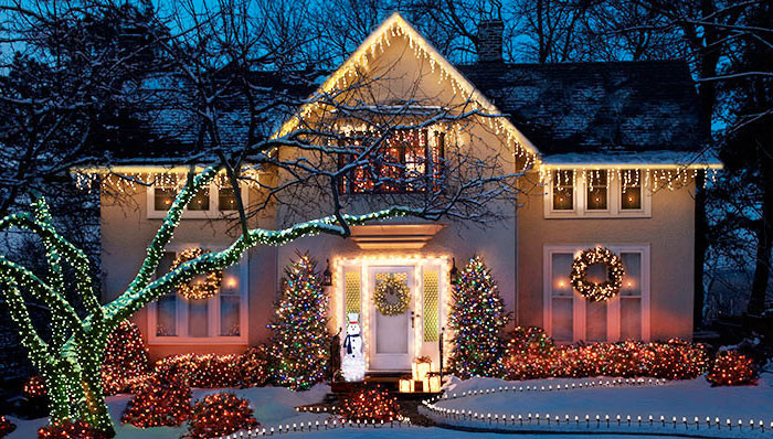 Whole House Christmas Lighting
 Outdoor Holiday Lighting Ideas